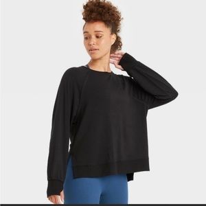 Joy Lab NWT Women's Black Loose Fit Lightweight Side Slit Long Sleeve Sweatshirt